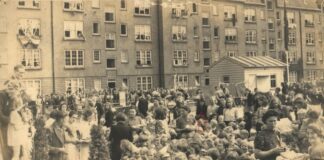 Reünie Speeltuin Westerkwartier (1908-2008) op Van Beuningenplein