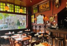 De Zingende Zwaan serveert porties hemelse modder en kilo’s gezelligheid