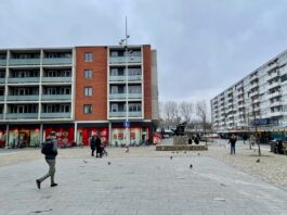 Meer groen en zitplekken op August Allebéplein in Nieuw-West