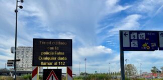 Nepagenten aangehouden na beroven toeristen bij station Sloterdijk