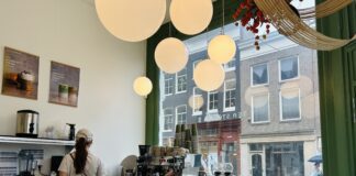 Bij Tea Stories is je bubble tea vegan en lacht je broodje je toe