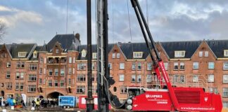 Bouw woningen Bredius in Spaarndammerbuurt start met planten boompjes