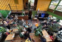 Programma Buitengasten over muziek, satire en wonen in Nieuw-West