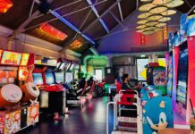 Van schaakwinkel naar gamehal: dé spelletjesroute van Amsterdam-West