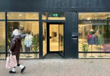 Outdoor kledingmerk opent winkel in Bilderdijkstraat