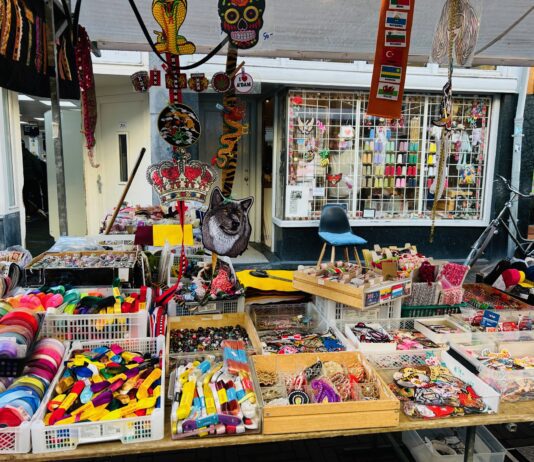 Hoe wij in Amsterdam-West zelf truien maken: 4 stappen