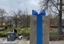 Betonblok omgetoverd tot ‘kadootje voor de buurt’