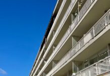 Flat in Slotervaart ontruimd vanwege brand op bovenste etage