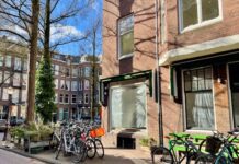 Buurtcafé Conrad strijkt neer in Zocherstraat