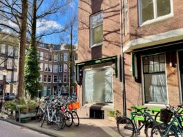 Buurtcafé Conrad strijkt neer in Zocherstraat