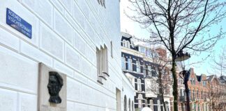 Eerbetoon in Oud-West aan Aletta Jacobs, huisarts en voorvechter vrouwenrechten