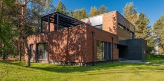 Een groene tuin en toch niet dagelijks aan het tuinieren? Zo doe je dat