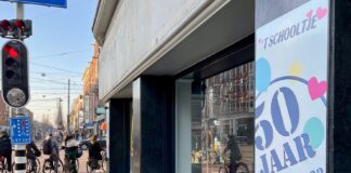 Kinderboetiek ’t Schooltje op Overtoom blijft bestaan