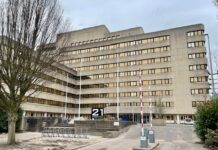 Eerste 50 asielzoekers naar nieuw azc bij Sloterdijk