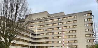 Eerste 50 asielzoekers naar nieuw azc bij Sloterdijk