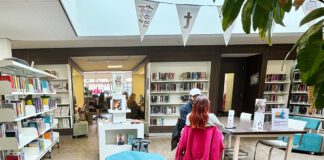 OBA Bos en Lommer: Wijkbibliotheek zonder franje en vraagbaak voor de buurt buurtbibliotheek Bos en Lommerweg