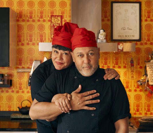 De Nieuwe Liefde zoomt in op eerste Molukse kookboek van Nederland