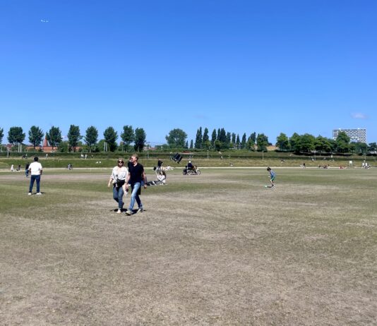 De Rollende Keukens strijkt neer op dor grasveld: ‘Onacceptabel dat je hier weken niet kunt picknicken’