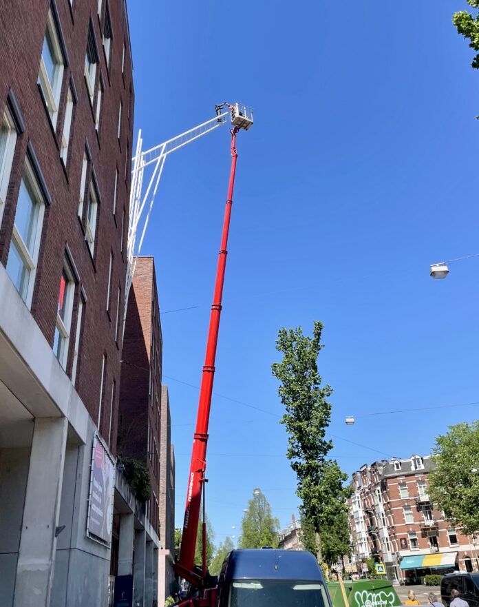 Mentrum schoonmaak kunstwerk
