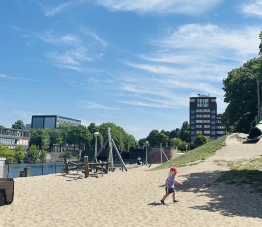Hét Amsterdamse vakantiepretpakket: gratis kinderlol in (Nieuw-)West