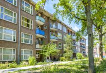 Huurders blokkeren schimmelaanpak Bergsonblokken in Nieuw-West