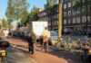 Valpartijen door ‘spookrijdende’ fietsers op Admiraal de Ruijterweg