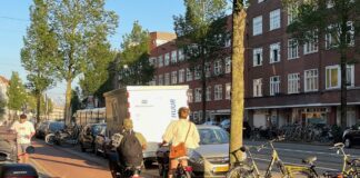 Valpartijen door ‘spookrijdende’ fietsers op Admiraal de Ruijterweg