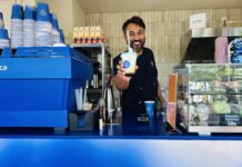 Een tropisch kokosdrankje (cendol) pakken bij het Westerpark