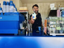 Een tropisch kokosdrankje (cendol) pakken bij het Westerpark