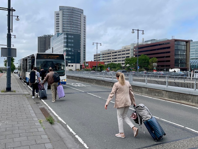 Sloterdijk pendelbus Schiphol