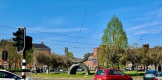 ‘Zet verkeer stil op Surinameplein tijdens herdenking slavernijverleden’