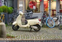 Waarom je in Amsterdam meer betaalt voor je brommerverzekering dan in andere delen van Nederland