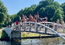 Verkoeling zoeken in tropisch Amsterdam-West