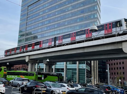 Metro 51 blijft rijden tussen Nieuw-West en Centraal Station