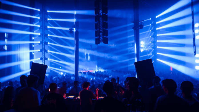 01.B Zaal shot - (horizontale foto)