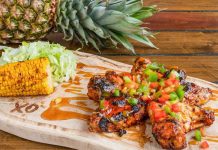 Caribbean Grill in De Baarsjes mag na 3 maanden weer open; Halsema moet inbinden