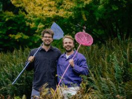Vrienden leggen onderwatertuin aan in de Sloterplas