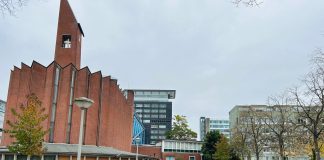 Jeroen van Berkelplein geopend: ‘Hij wilde iedereen in de Kolenkit een stem geven en mee laten doen’