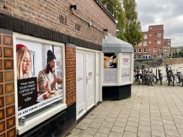 Weer koffietent op hoek Postjesweg en Admiralengracht