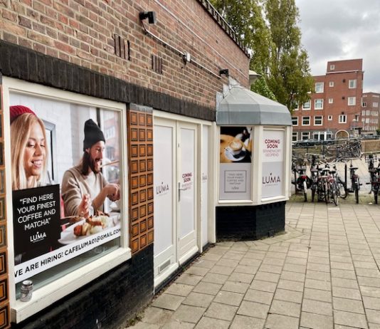 Weer koffietent op hoek Postjesweg en Admiralengracht