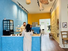 West heeft de eerste Cypriotische bakkerswinkel van Amsterdam