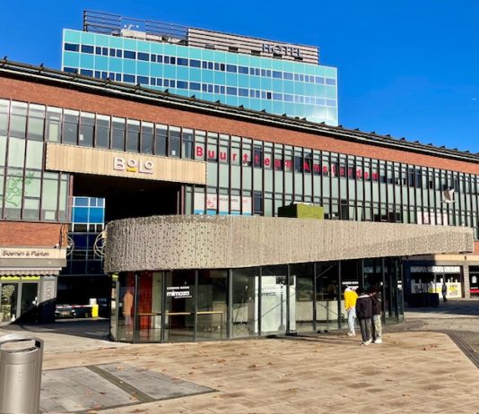 Plan voor smashburgers op het Bos en Lommerplein