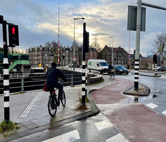 Plan voor veiligere fietspaden bij Pontsteiger en Westerkeersluis