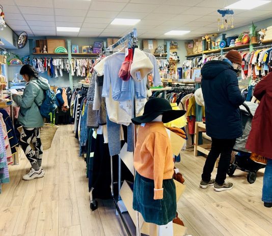 Bij kinderwinkel Wollepop in de Jan van Galenstraat kom je ogen tekort