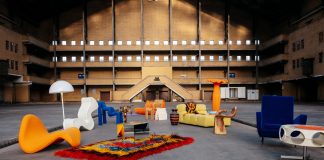 Nieuwe vintage design markt met meubels, kunst, mode en horeca in Centrale Markthal