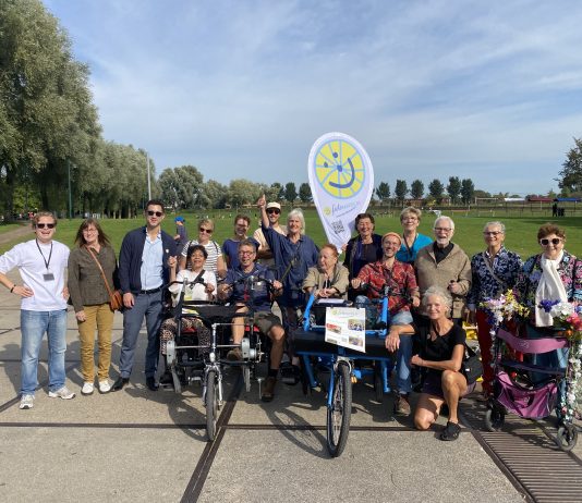 Meer buurtgenoten kunnen gratis mee op duofiets Fietsmaatjes Westerpark