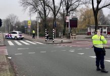 Fietser zwaargewond na aanrijding op Haarlemmerweg