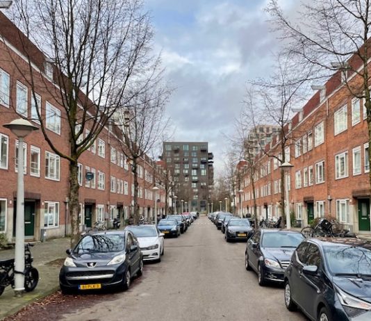 Woning Bos en Lommer gesloten na vondst drugs en vuurwapens