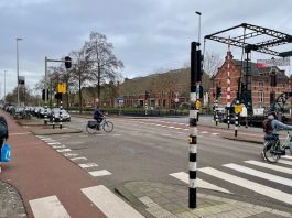 Fietser zwaargewond na aanrijding op Haarlemmerweg, petitie voor veiligere inrichting