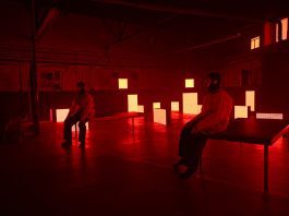 Theaterrave op Westergas over drang naar geluk, succes en illusie perfectie